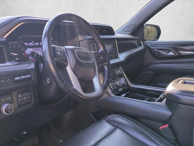 Used 2021 GMC Yukon XL Denali w/ Denali Premium Package image 10