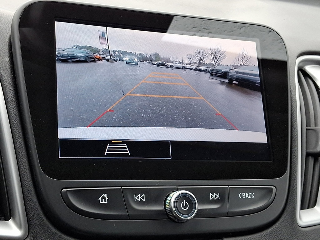 Used 2025 Chevrolet Malibu LT image 29