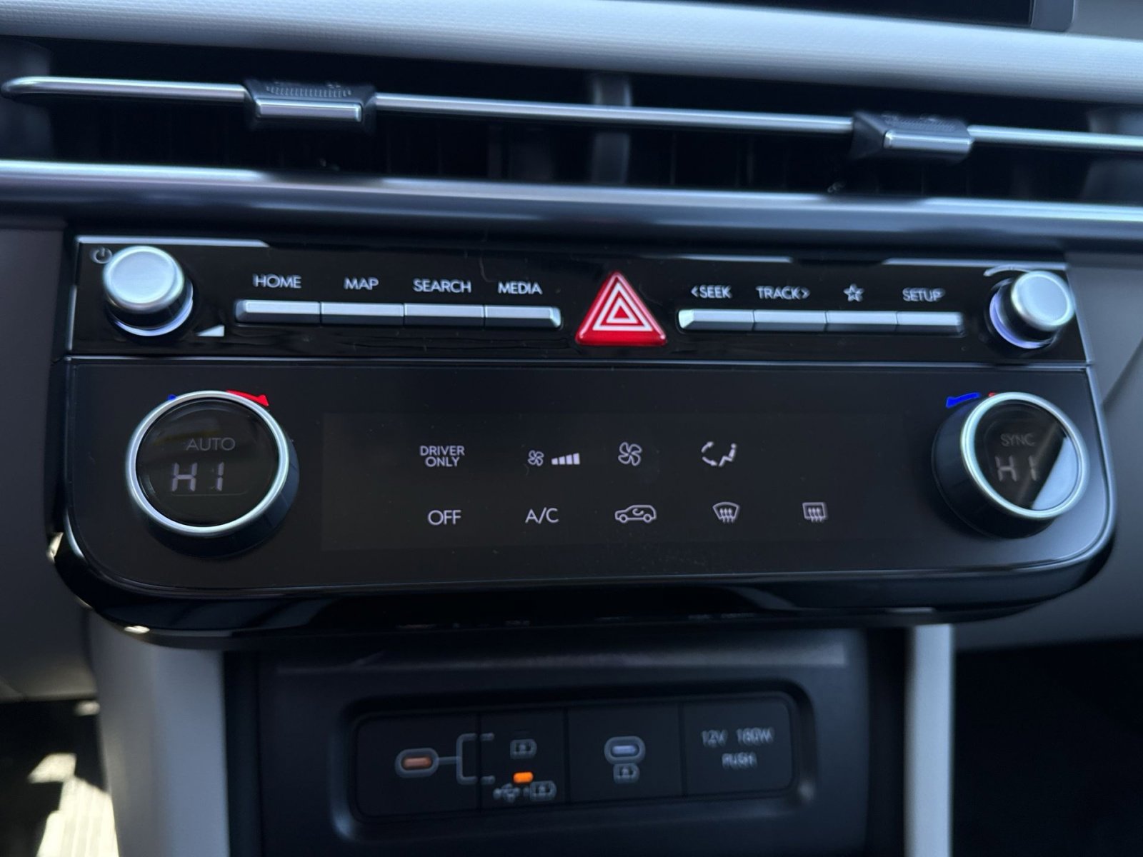 New 2026 Hyundai Tucson Blue SE w/ Tow & Go Package image 20