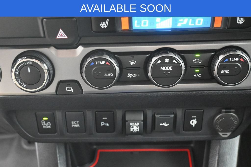 Used 2020 Toyota Tacoma Limited AWD/4WD image 23