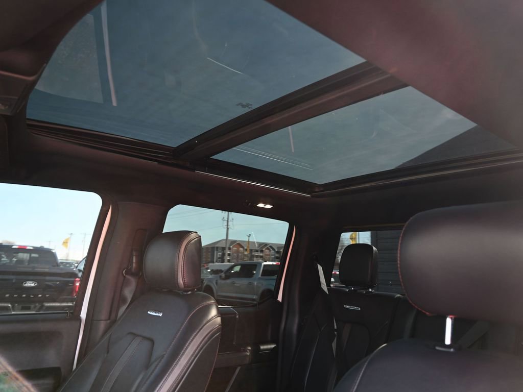 Used 2022 Ford F450 Platinum w/ FX4 Off-Road Package image 28