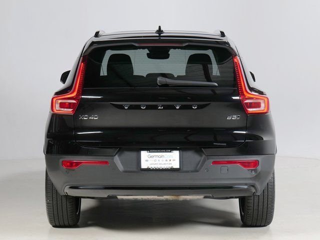 Used 2025 Volvo XC40 B5 Plus AWD/4WD image 7