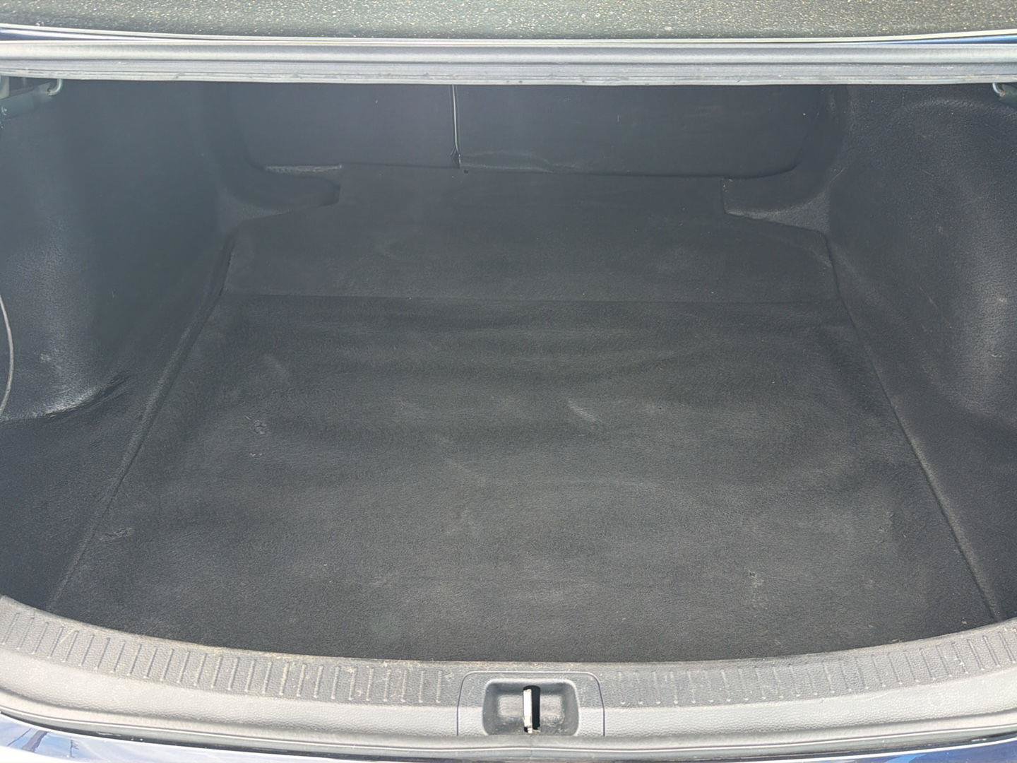 Used 2024 Toyota Corolla LE FWD image 31