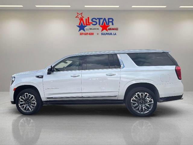 Used 2023 GMC Yukon XL Denali Ultimate AWD/4WD image 3