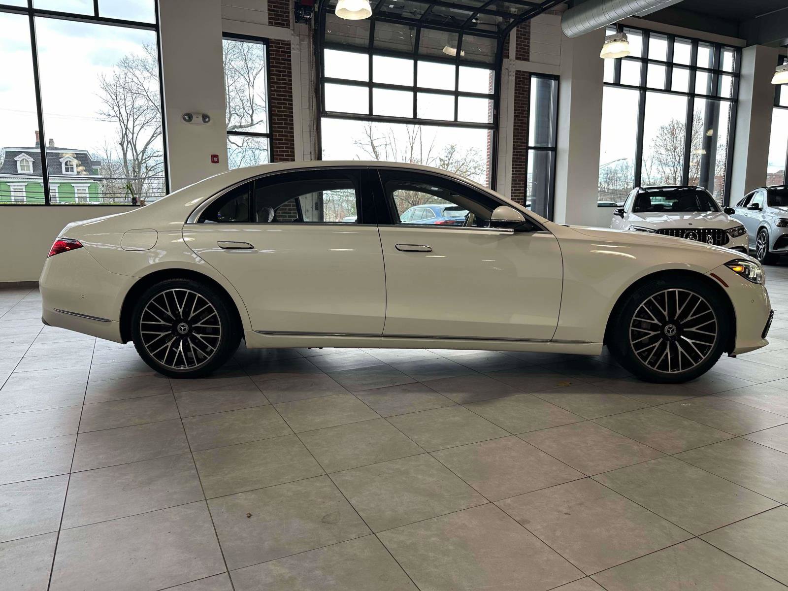 Certified 2023 Mercedes-Benz S 580 4MATIC Sedan image 5