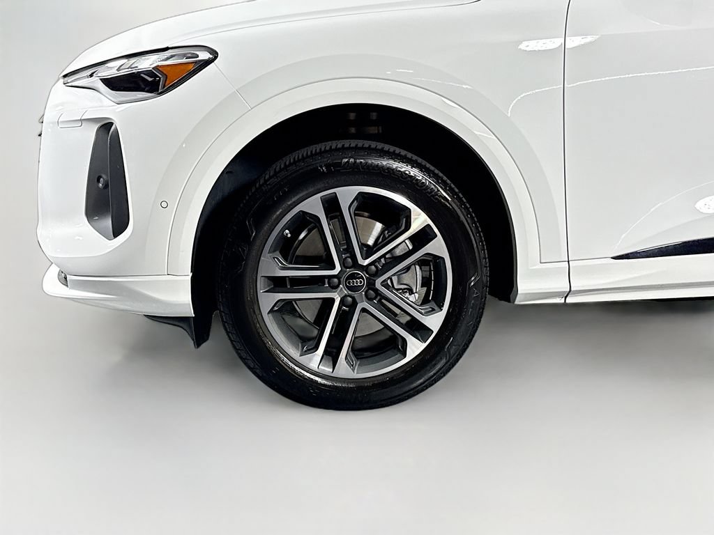 Used 2025 Audi Q5 Premium w/ Convenience Package AWD/4WD image 23