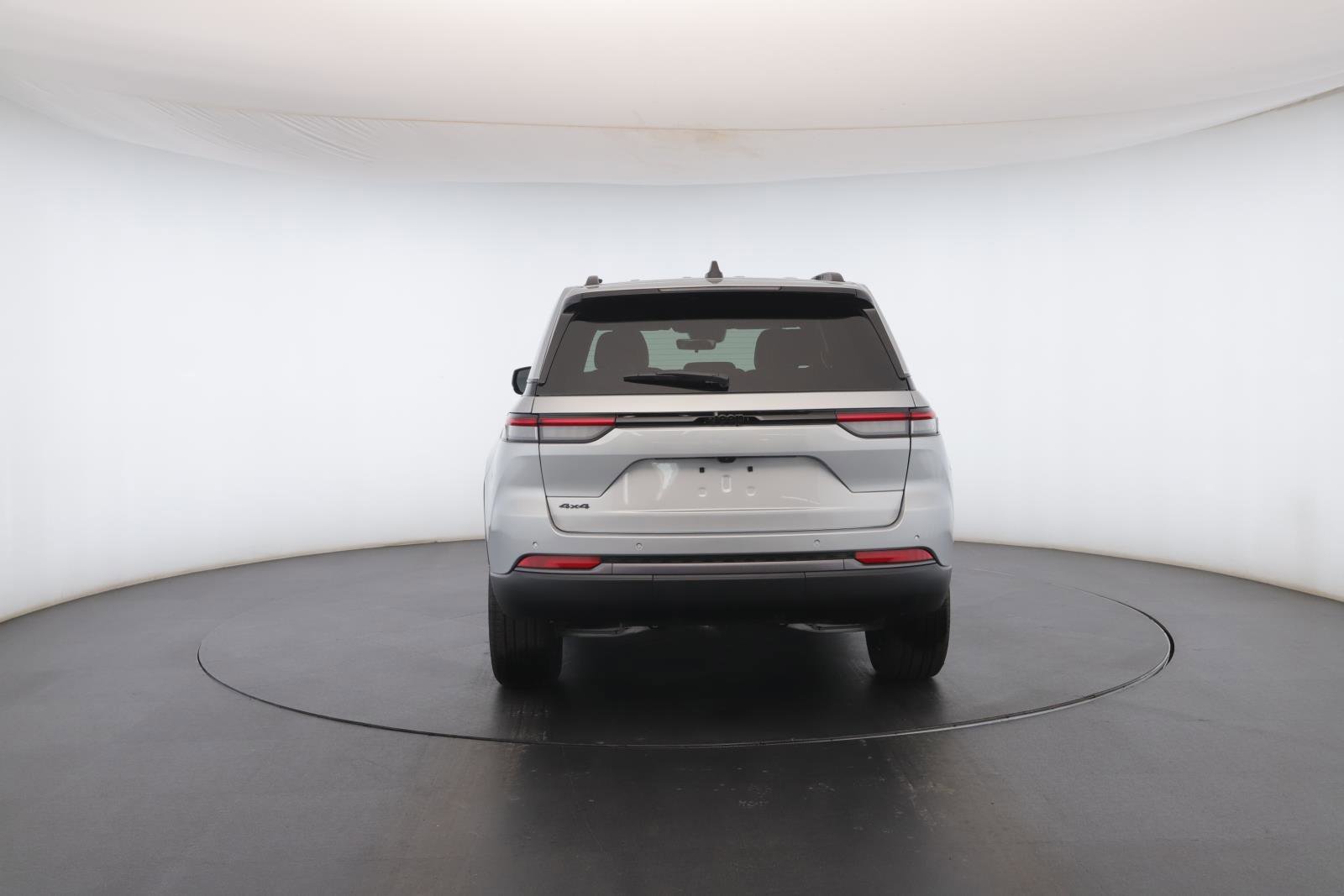 New 2026 Jeep Grand Cherokee Limited w/ Limited Altitude Package image 19