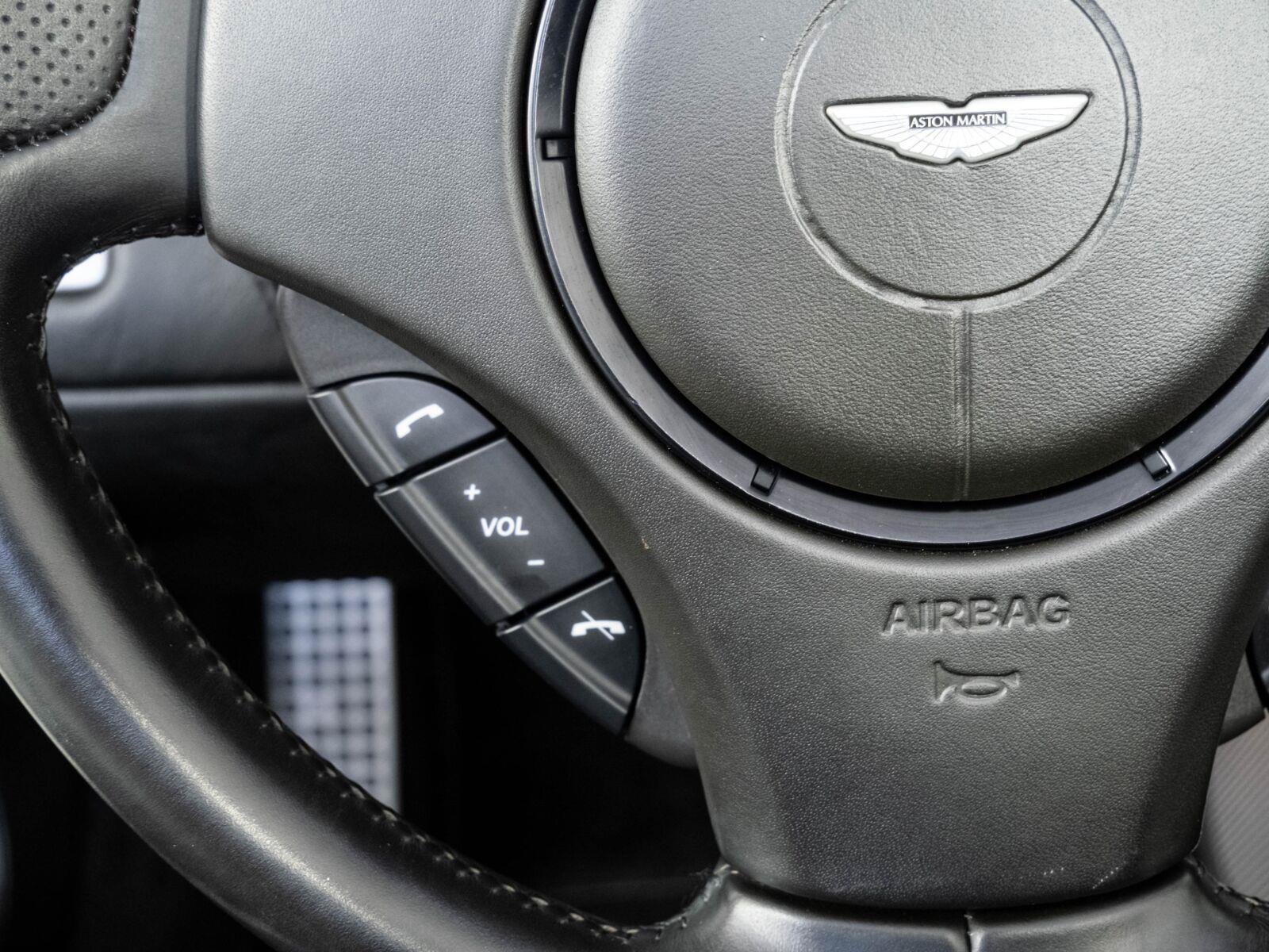 Used 2011 Aston Martin DBS Volante RWD image 10