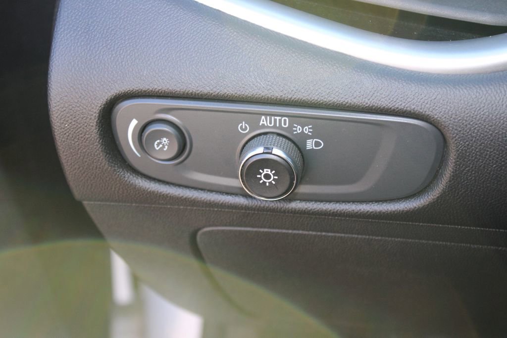 Used 2024 Chevrolet Malibu LT image 33