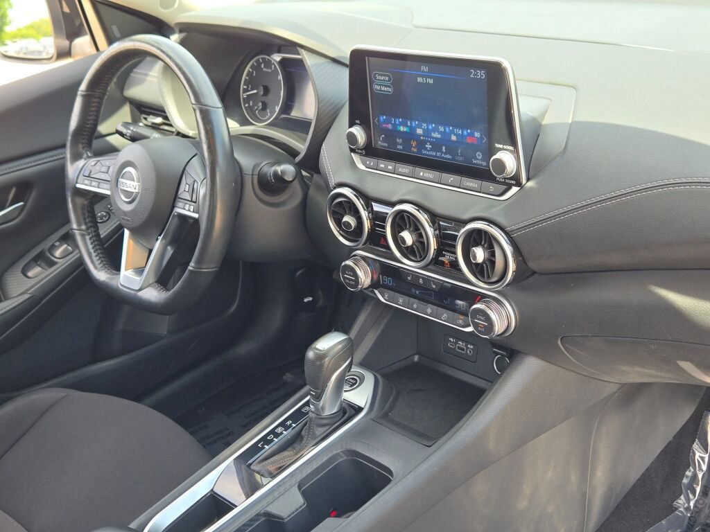 Used 2022 Nissan Sentra SV w/ All-Weather Package FWD image 5