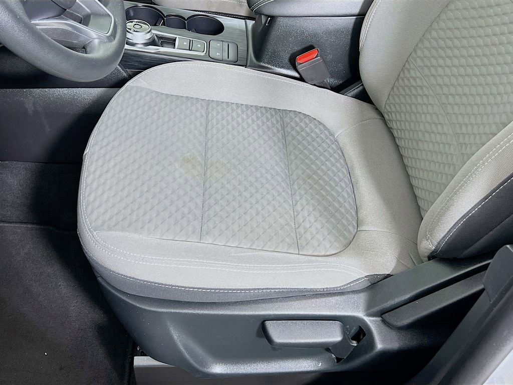 Certified 2022 Ford Escape SE image 24