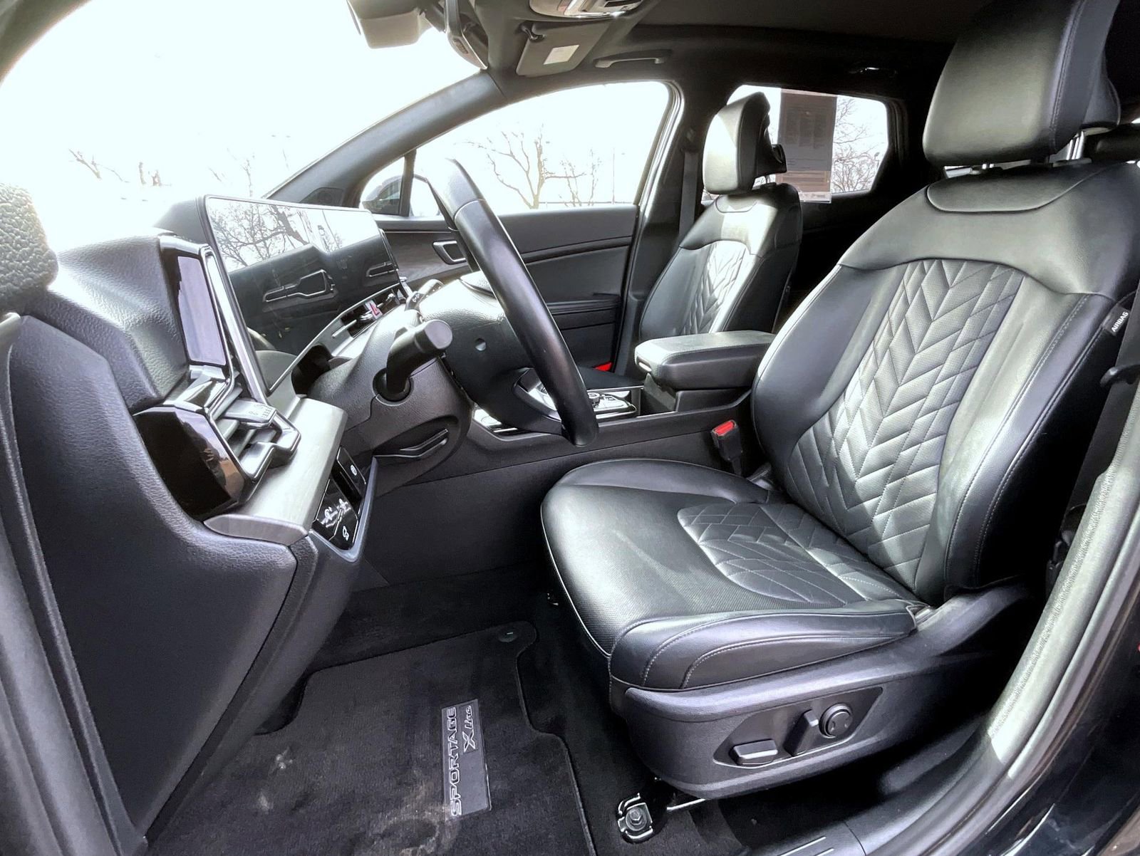 Used 2023 Kia Sportage X-Line w/ X-Line Premium Package AWD/4WD image 11