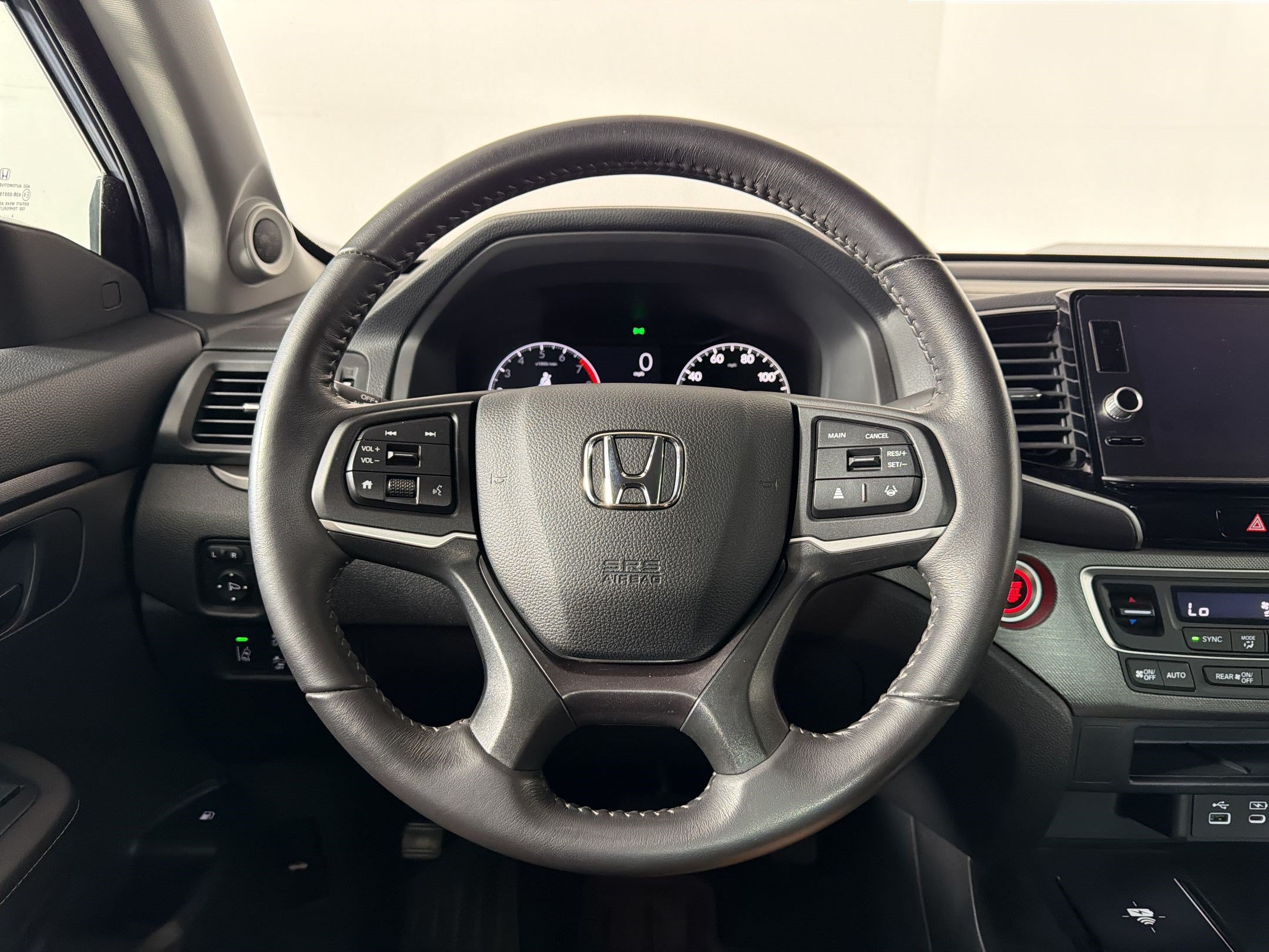Used 2025 Honda Ridgeline Sport image 14