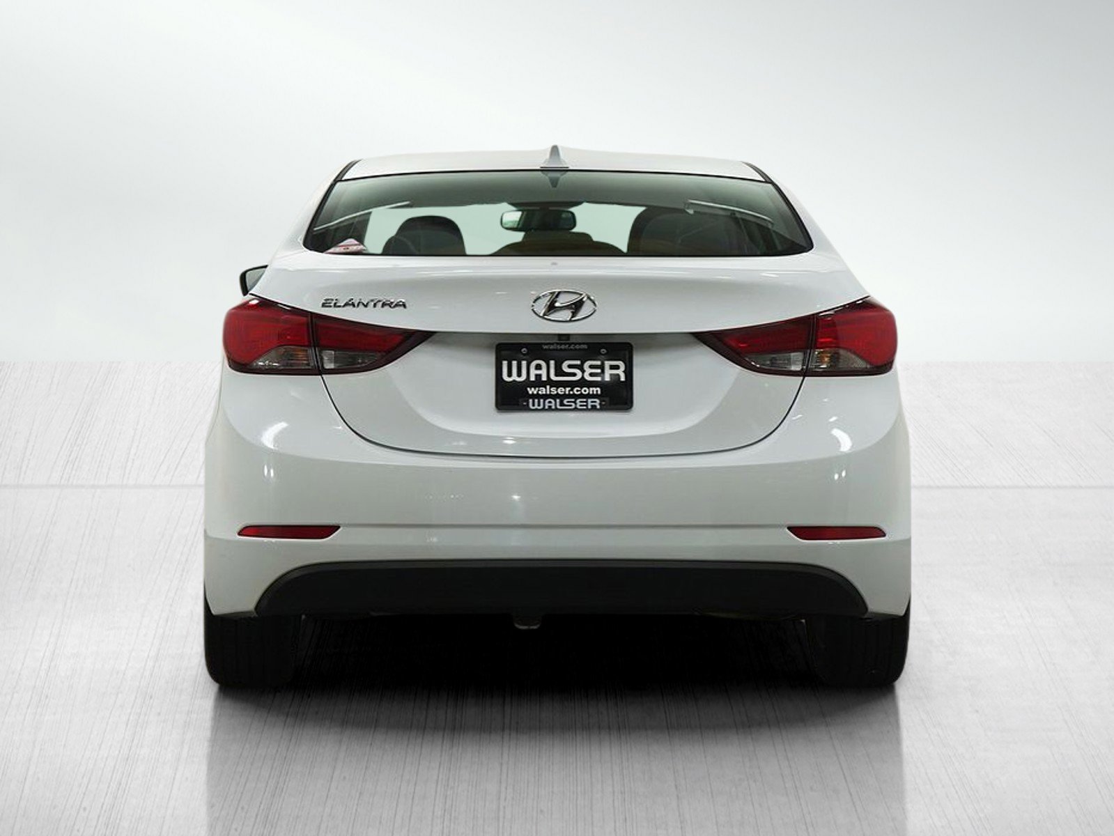 Used 2015 Hyundai Elantra SE w/ Option Group 02 FWD image 4