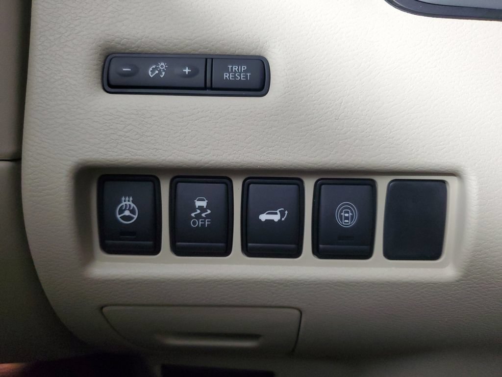 Used 2020 Nissan Murano Platinum w/ Cargo Package FWD image 34