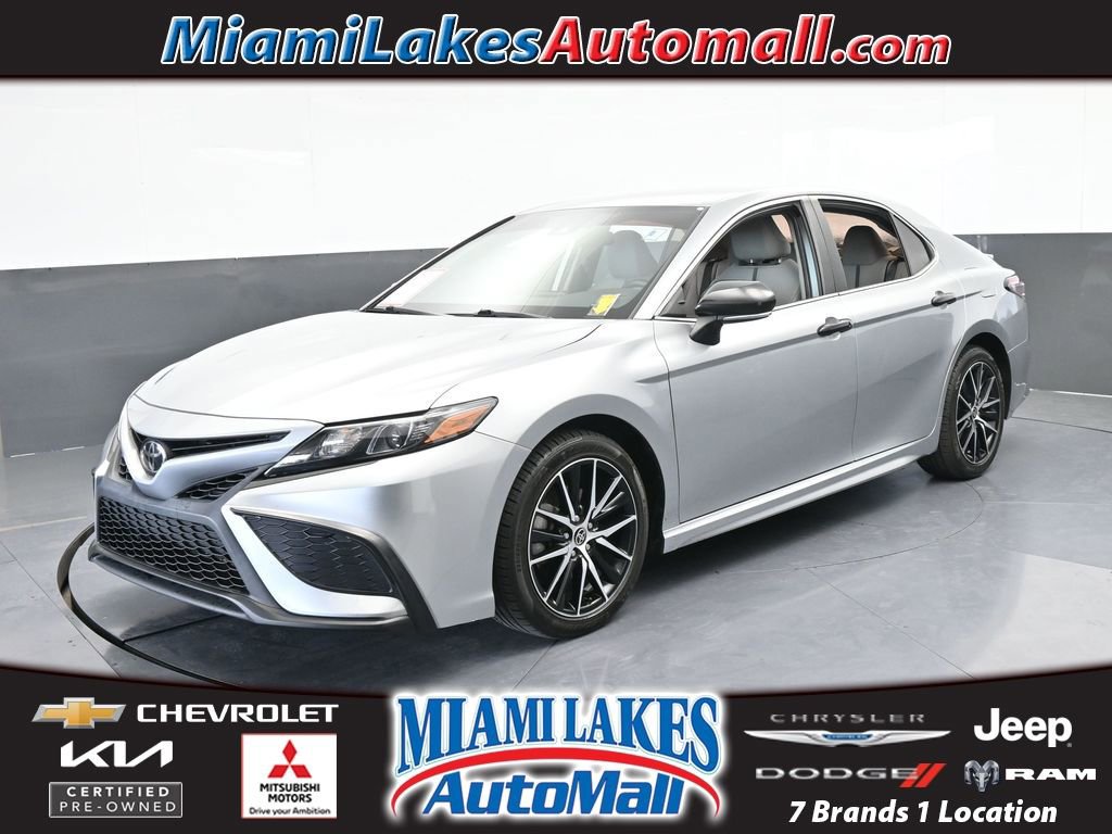 Used 2022 Toyota Camry SE