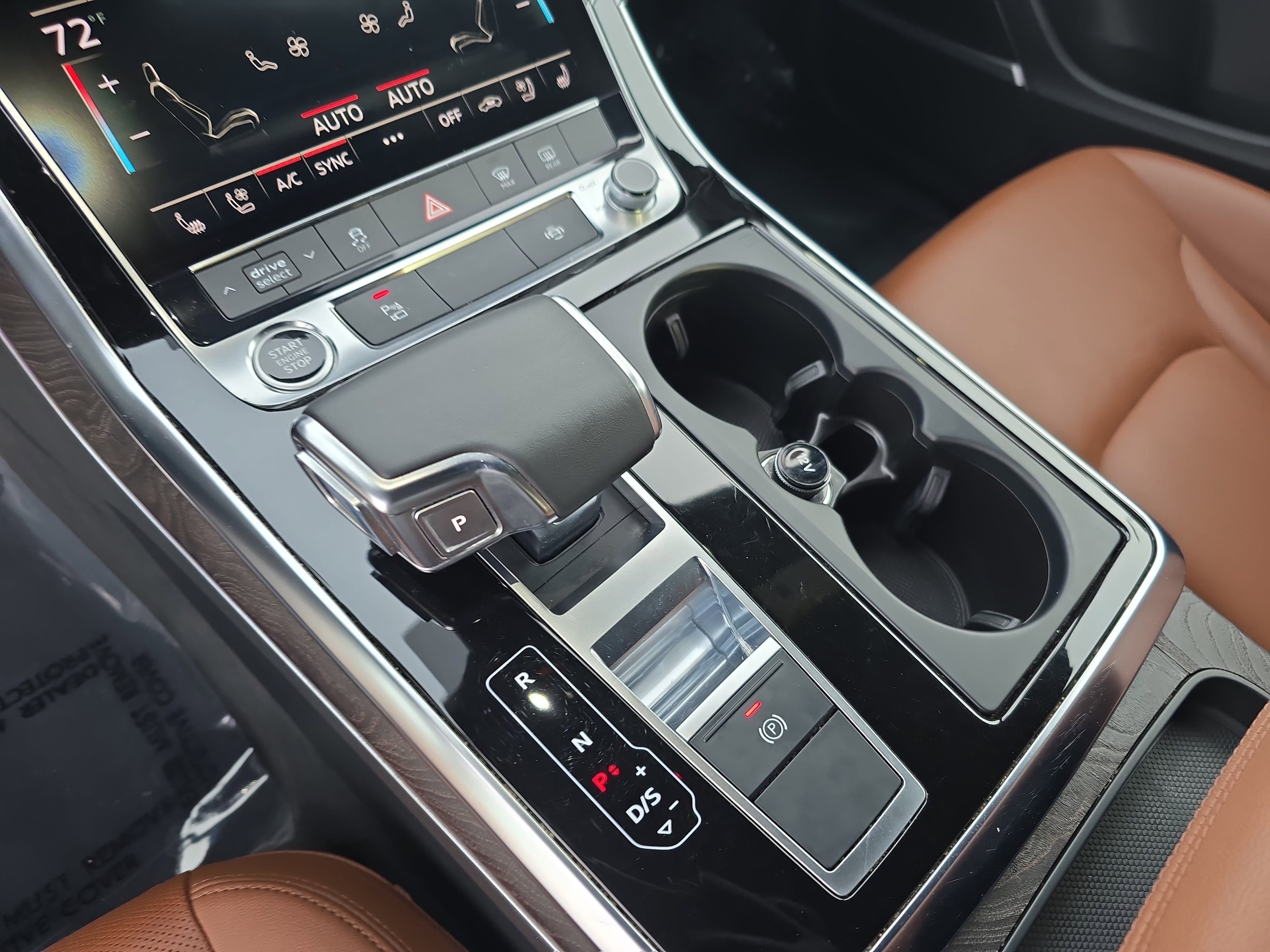 Used 2022 Audi Q8 Premium Plus image 23