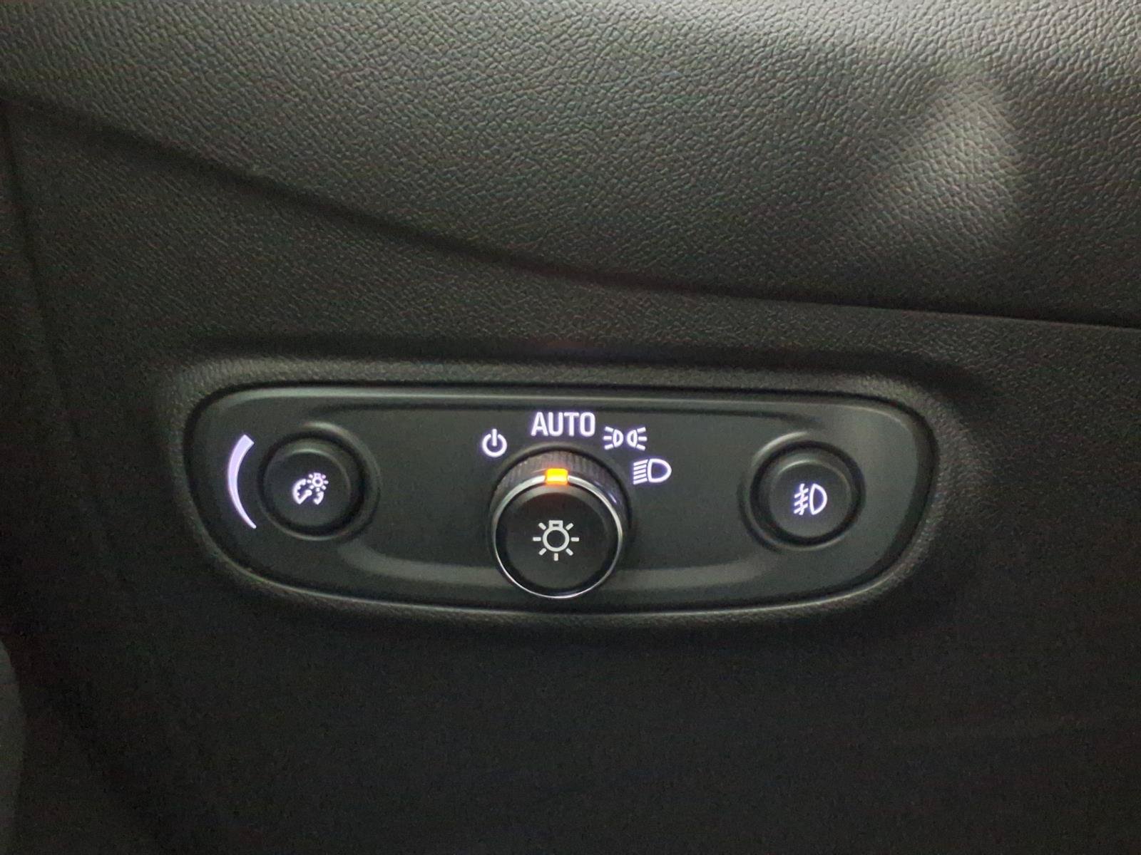 Used 2024 Chevrolet Equinox Premier AWD/4WD image 22