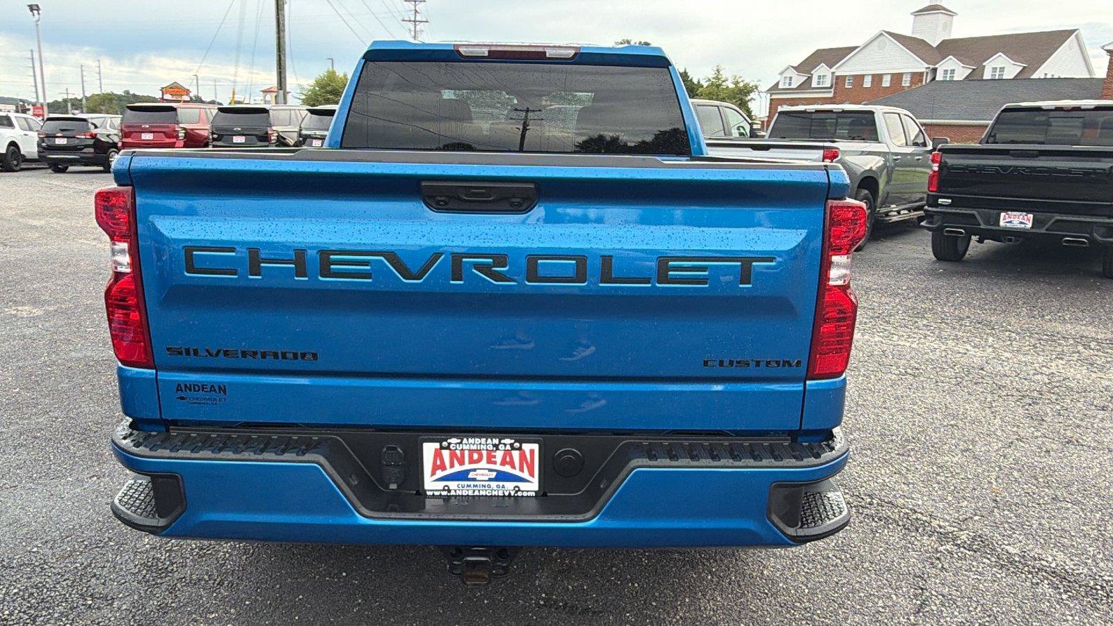 Used 2023 Chevrolet Silverado 1500 Custom w/ LPO, Dark Essentials Package RWD image 6