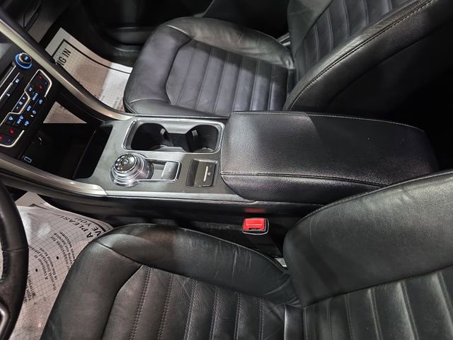 Used 2017 Ford Fusion SE w/ Fusion SE Technology Package FWD image 21