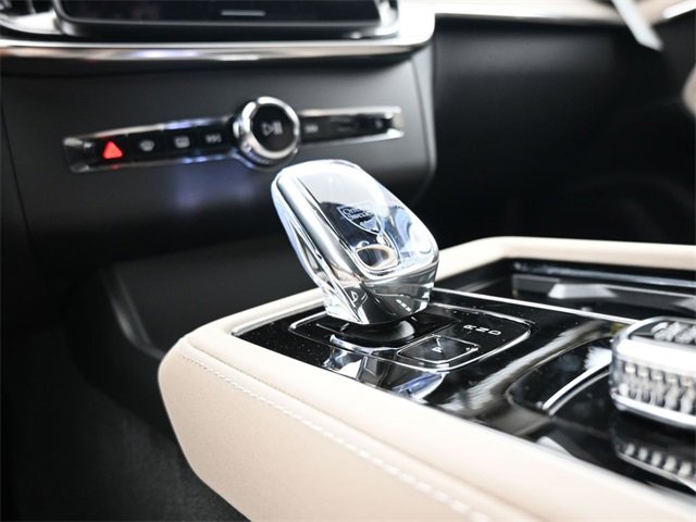 New 2026 Volvo XC90 B6 Ultra image 12