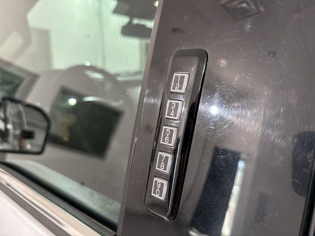 Used 2019 Ford F150 Platinum w/ Equipment Group 701A Luxury image 19