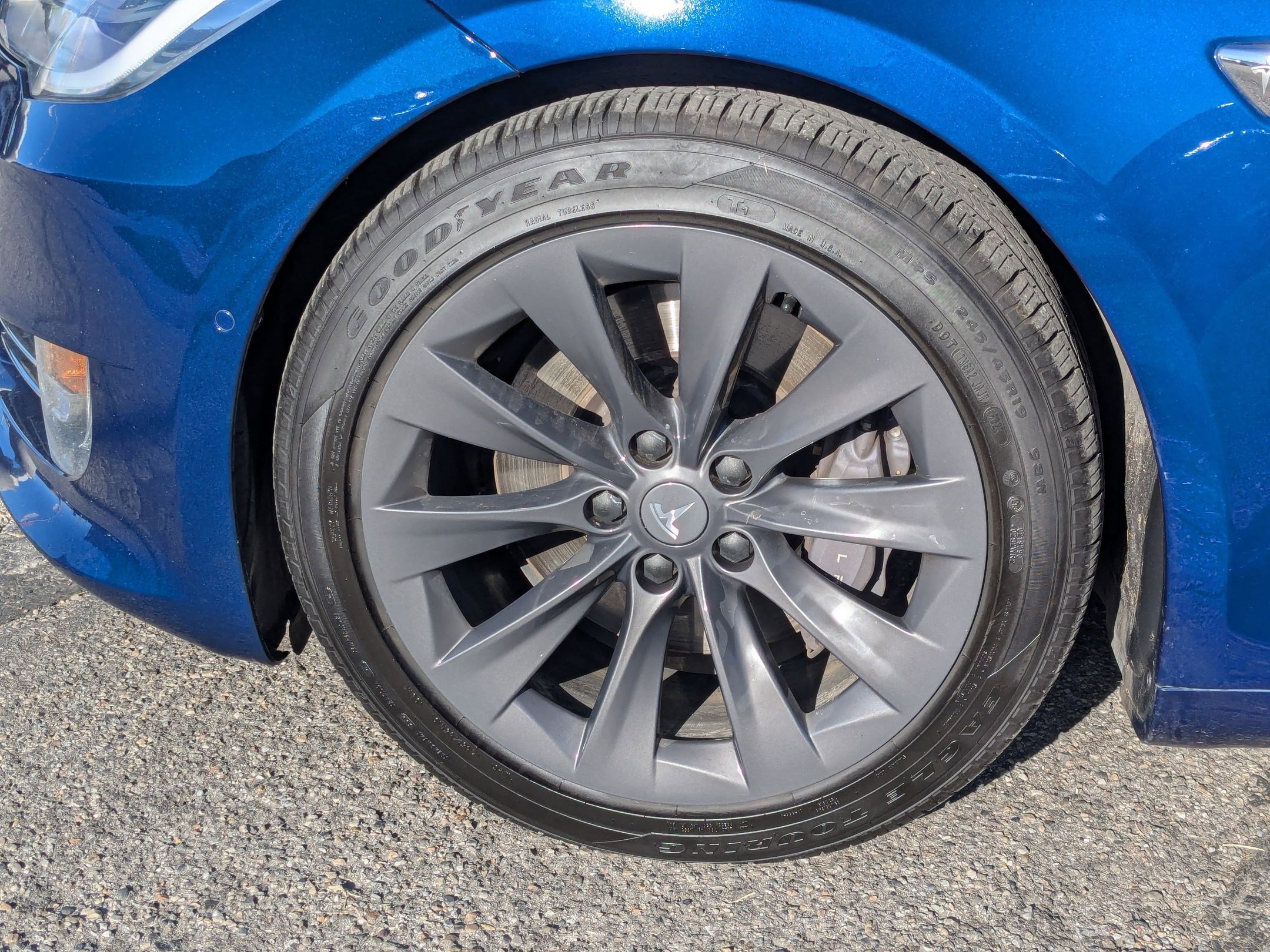 Used 2020 Tesla Model S Long Range Plus image 13