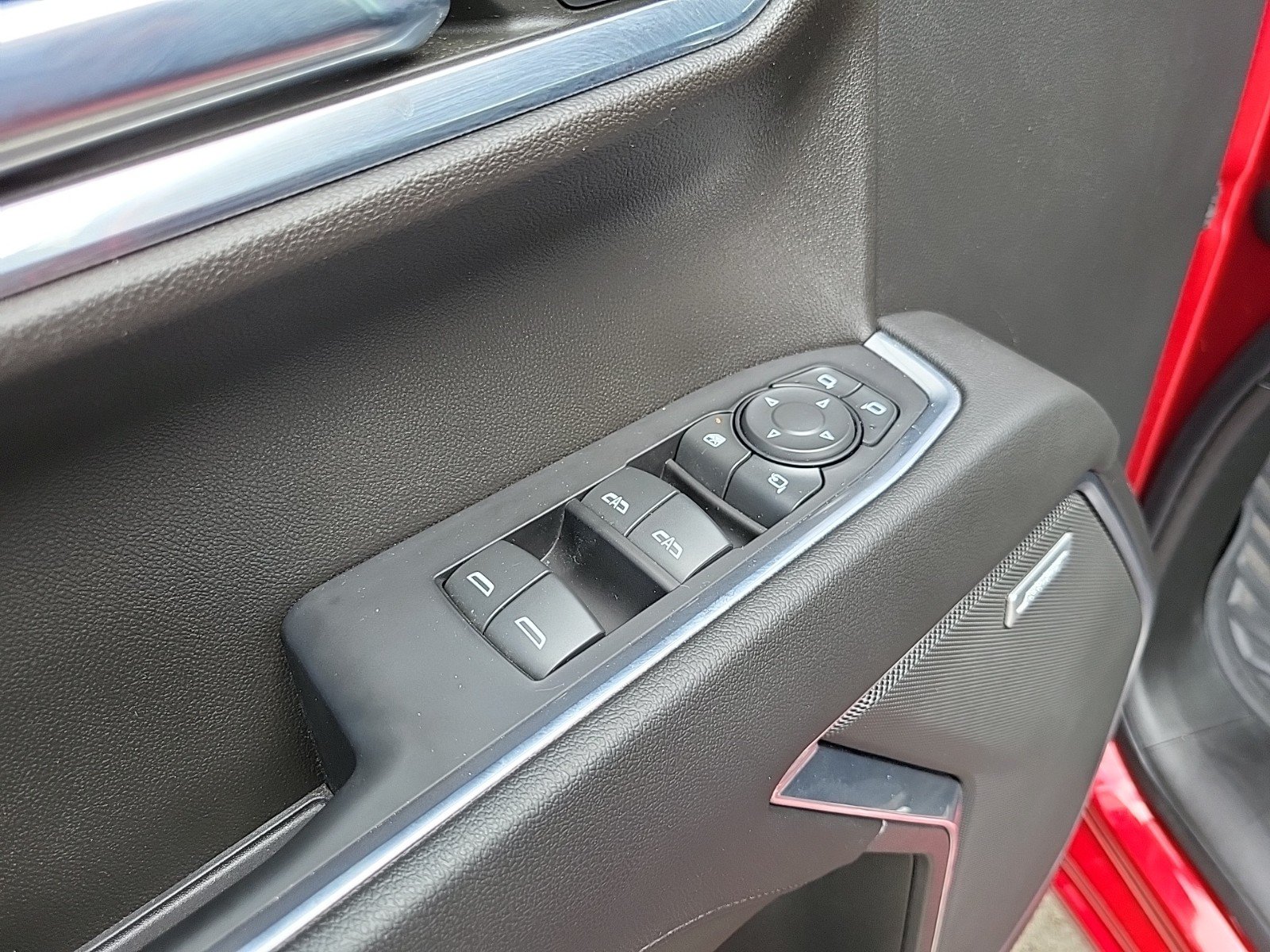 Used 2022 Chevrolet Silverado 1500 LTZ w/ LTZ Premium Texas Edition AWD/4WD image 15