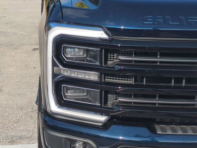 Used 2025 Ford F250 Platinum w/ FX4 Off-Road Package AWD/4WD image 10