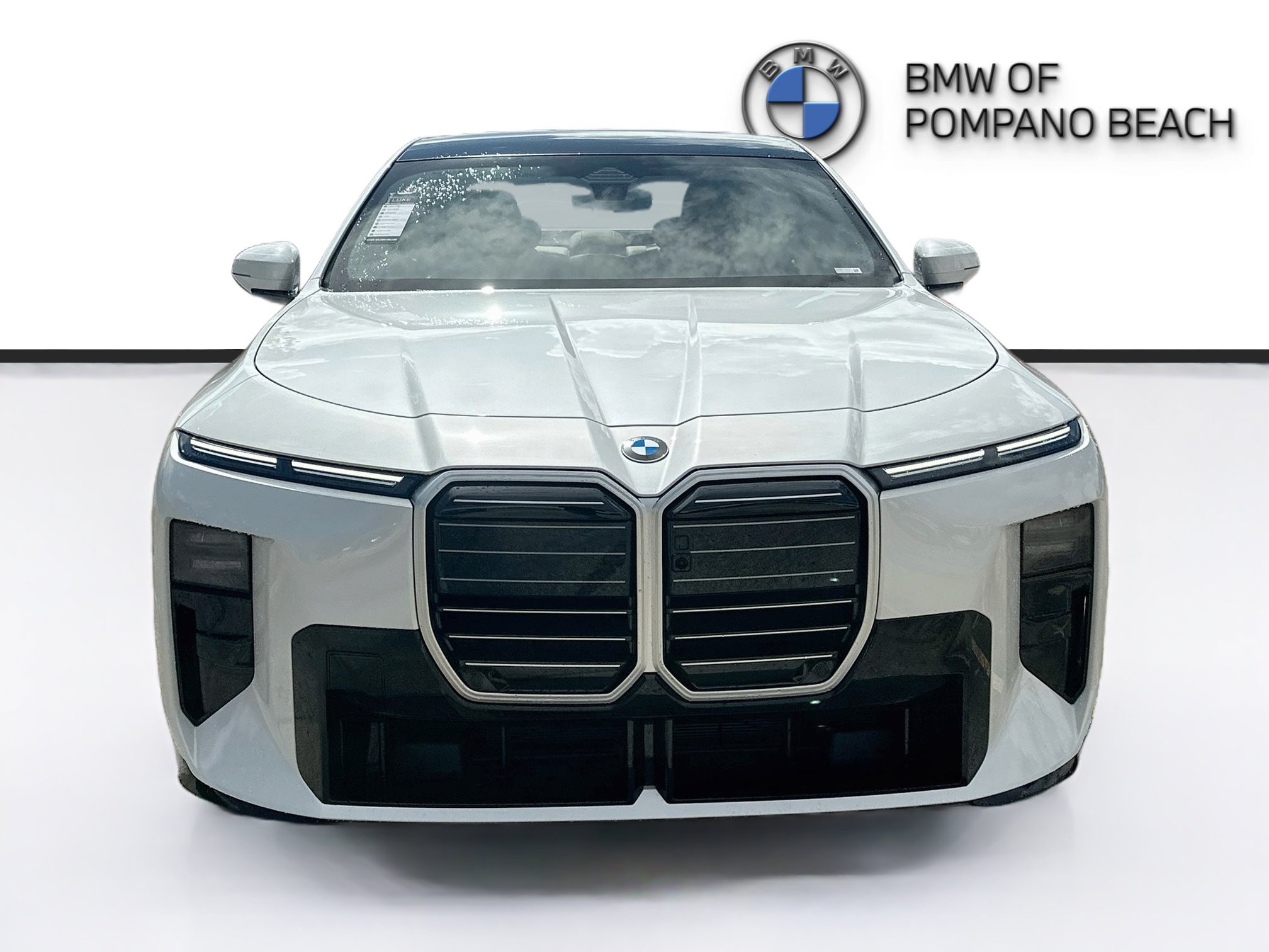 New 2027 BMW 740i w/ M Sport Package RWD image 2