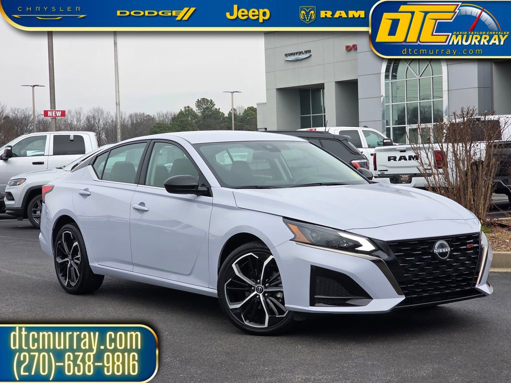 Used 2024 Nissan Altima 2.5 SR image 1