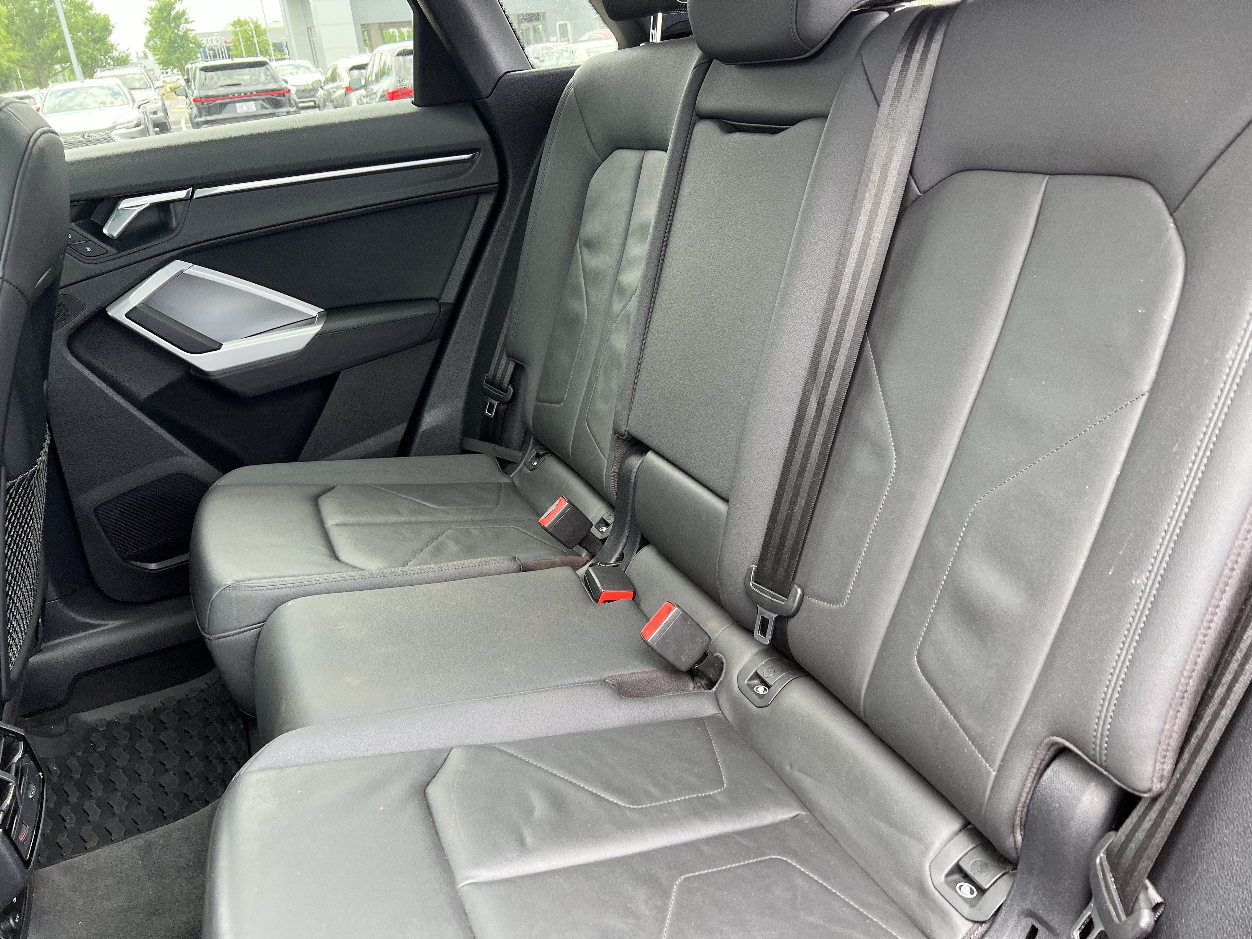 Used 2020 Audi Q3 2.0T Premium w/ Convenience Package AWD/4WD image 33