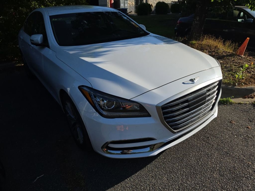 Used 2019 Genesis G80 3.8 RWD image 2