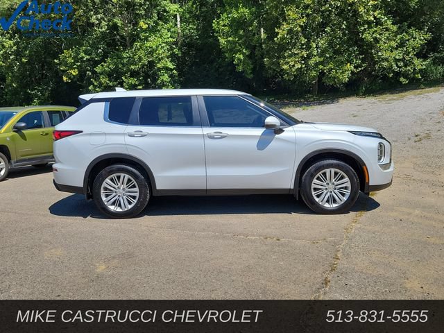 Used 2024 Mitsubishi Outlander ES AWD/4WD image 6