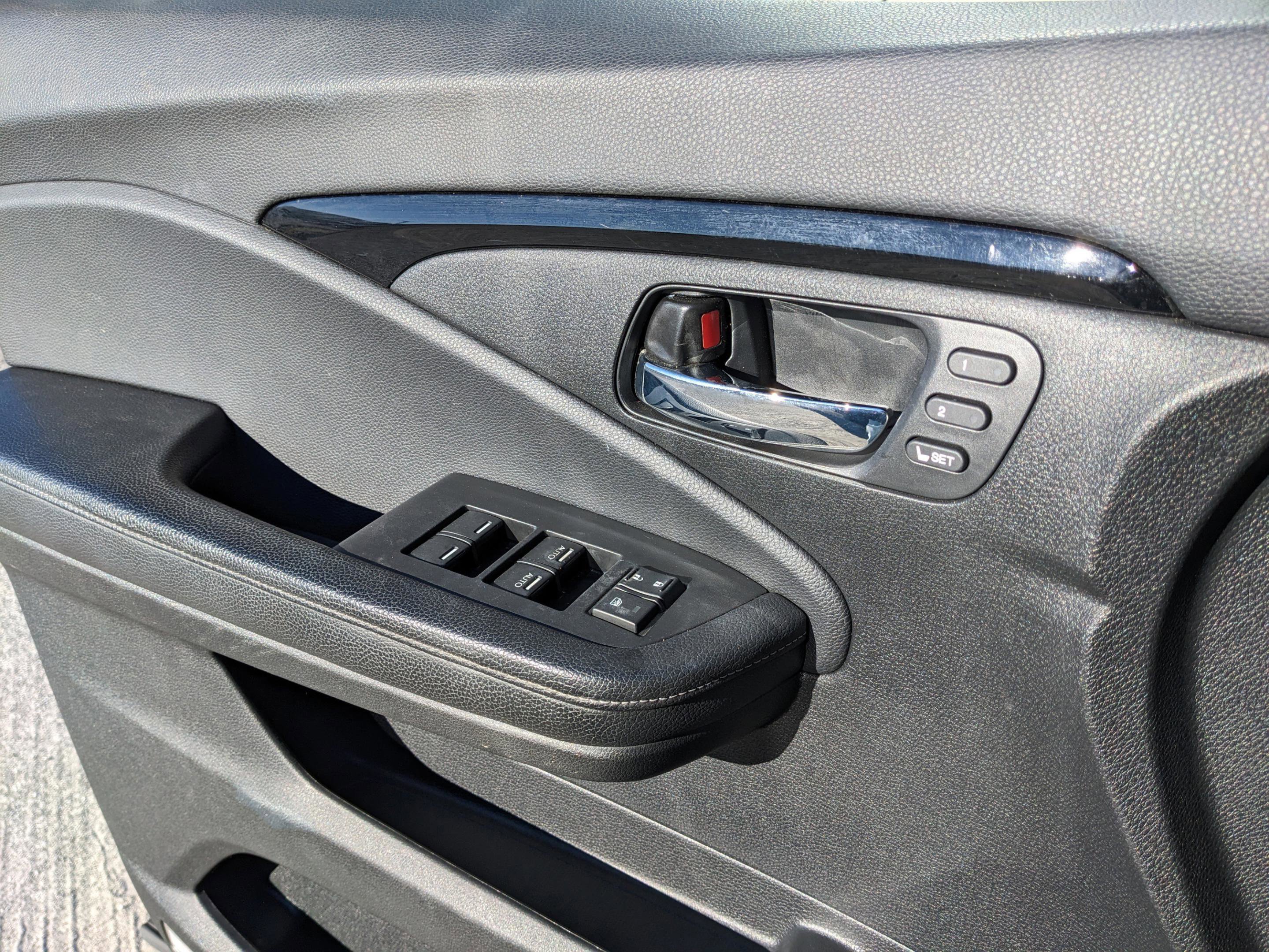 Used 2017 Honda Ridgeline RTL-E image 18