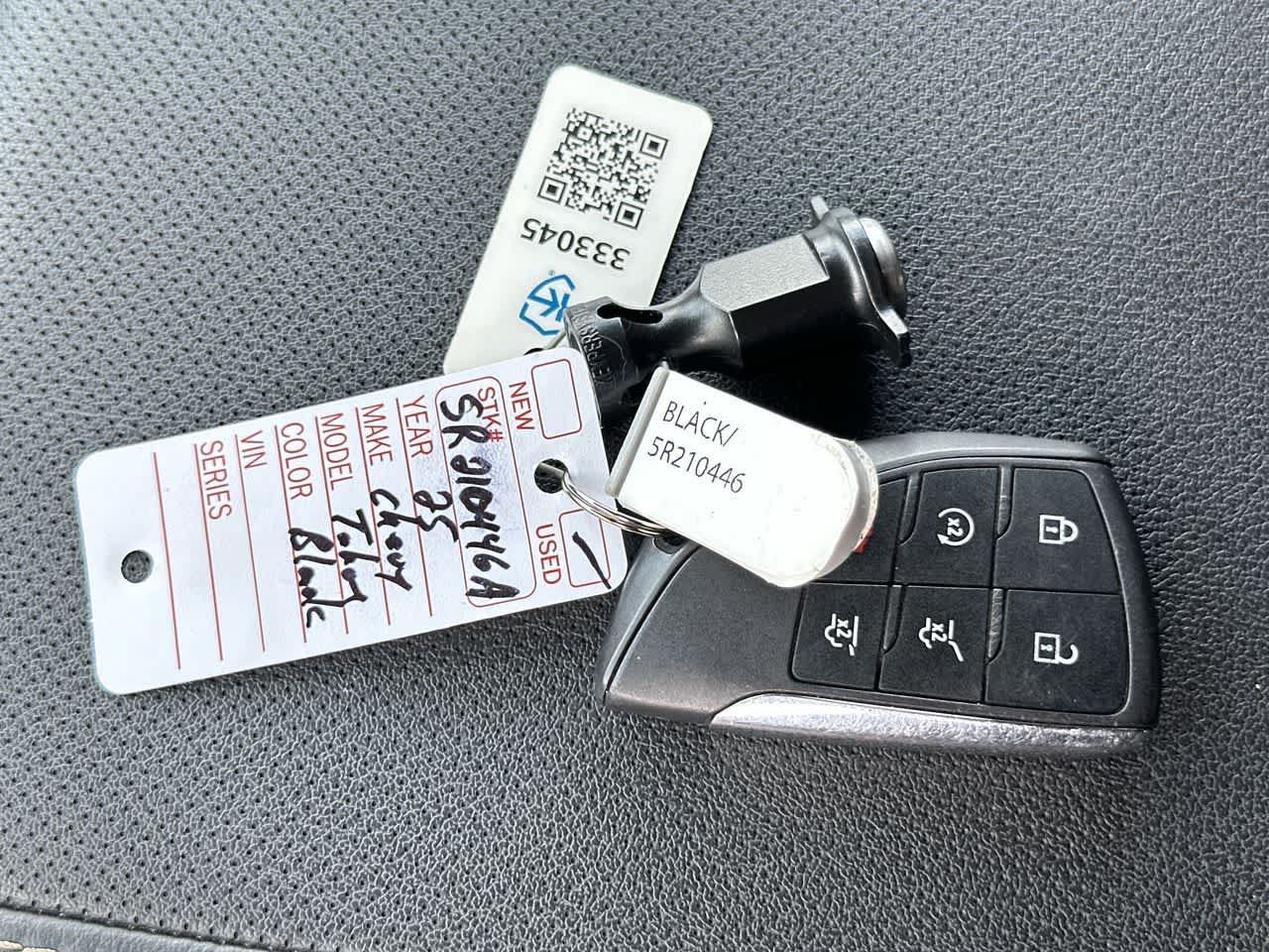Used 2025 Chevrolet Tahoe Premier AWD/4WD image 31