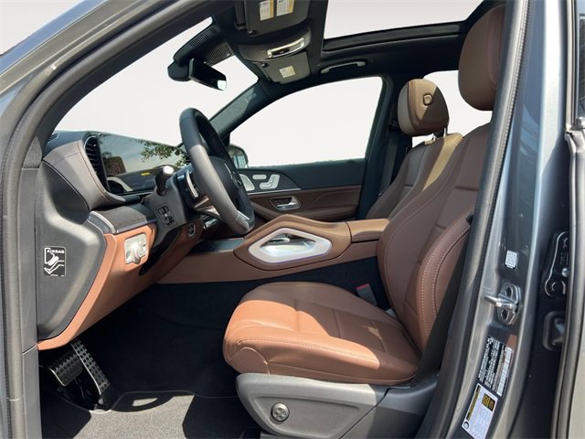 New 2025 Mercedes-Benz GLS 450 4MATIC image 9