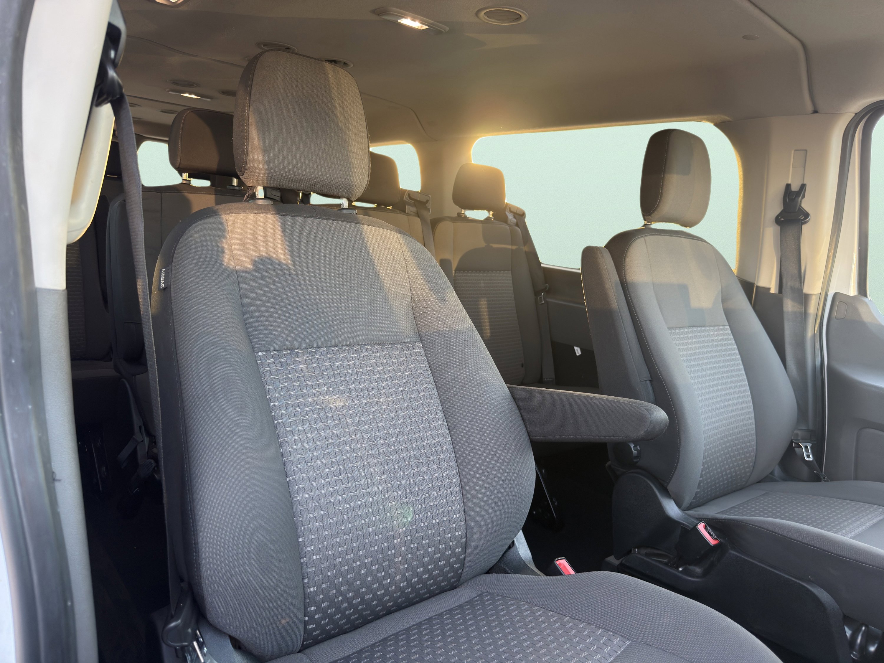 Used 2023 Ford Transit 350 XLT image 35