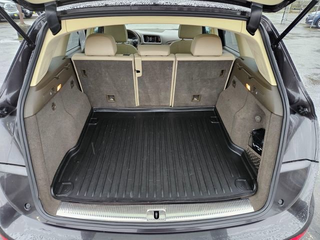 Used 2016 Audi Q5 2.0T Premium Plus w/ Technology Package image 12