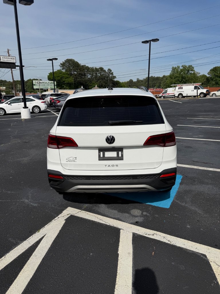 Used 2024 Volkswagen Taos S FWD image 6