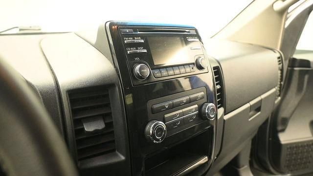 Used 2014 Nissan Titan SV w/ SV Value Truck Package AWD/4WD image 15