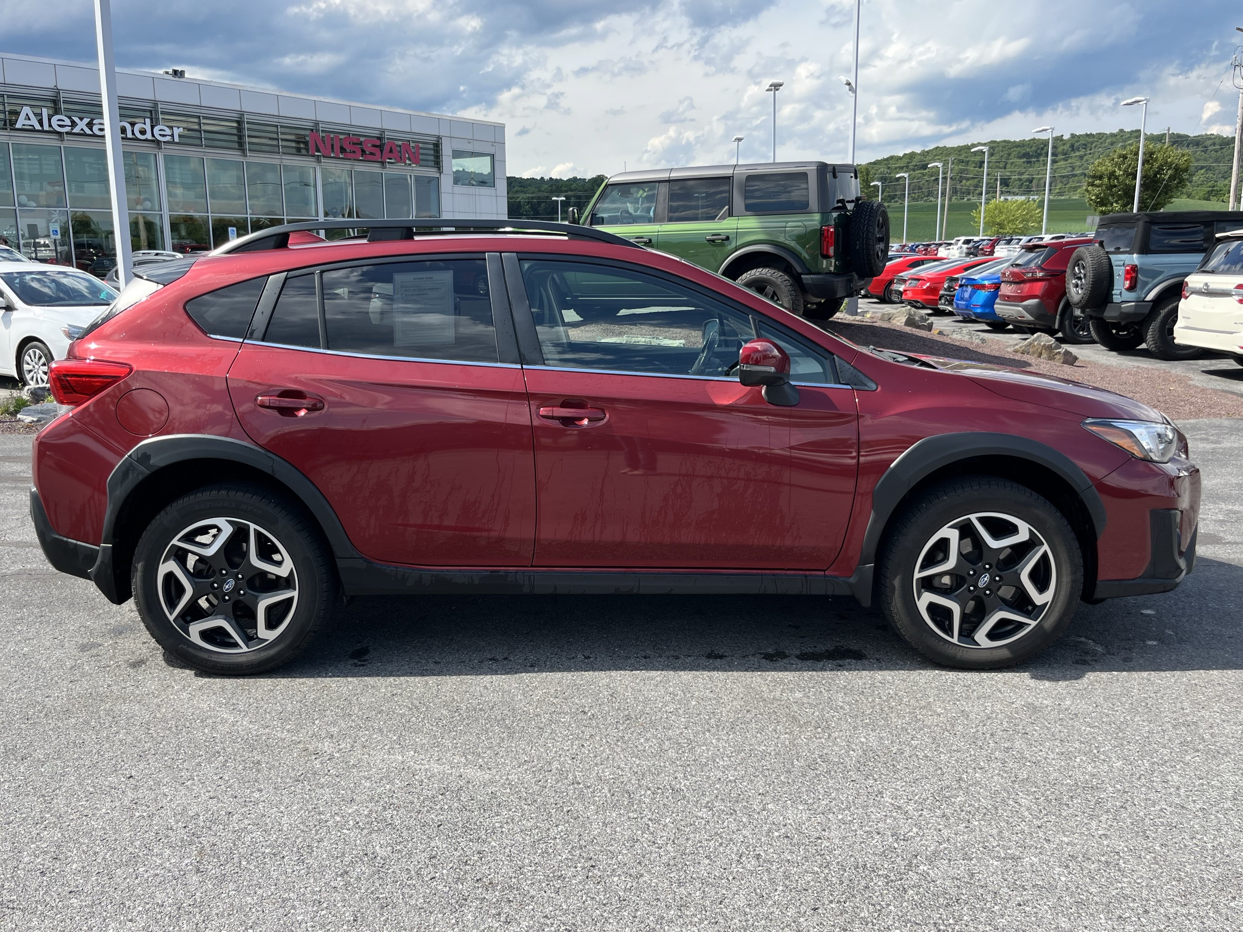 Used 2019 Subaru Crosstrek 2.0i Limited w/ Moonroof Package w/Navigation AWD/4WD image 2