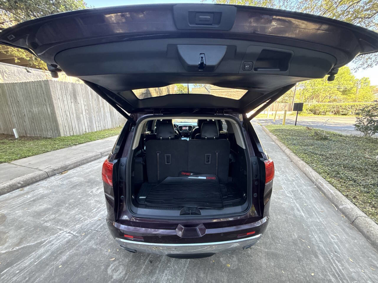 Used 2017 GMC Acadia Denali w/ Technology Package image 57