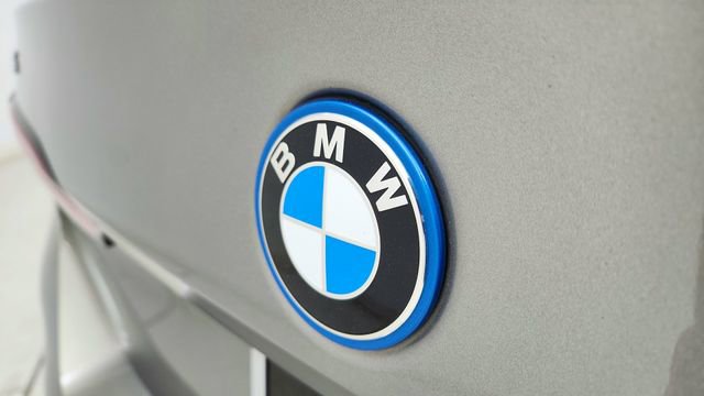 Used 2025 BMW i5 xDrive40 image 16
