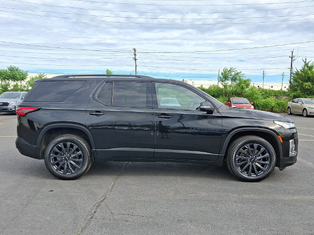 Used 2023 Chevrolet Traverse RS AWD/4WD image 7