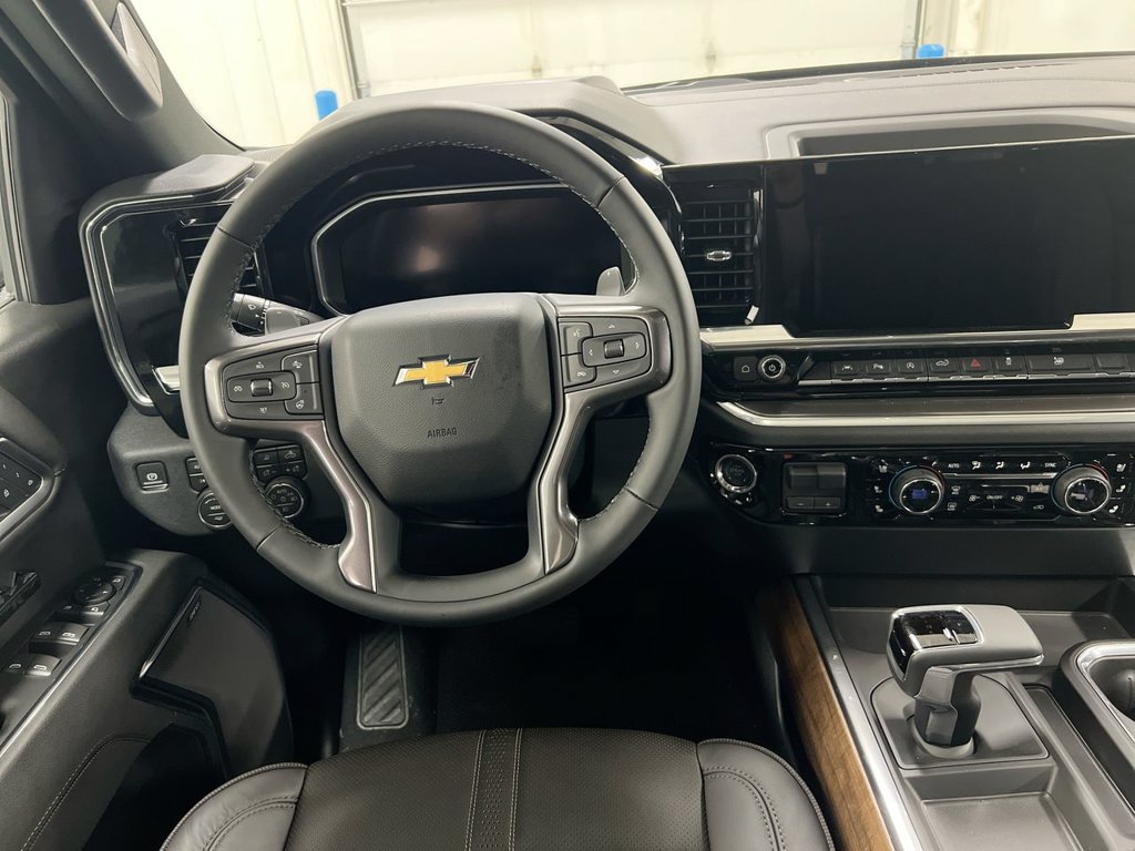 New 2026 Chevrolet Silverado 1500 High Country w/ Technology Package AWD/4WD image 11