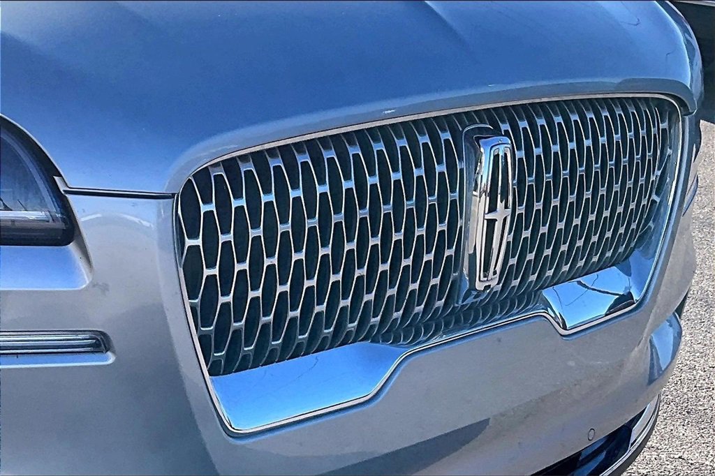 Used 2023 Lincoln Aviator Reserve image 27