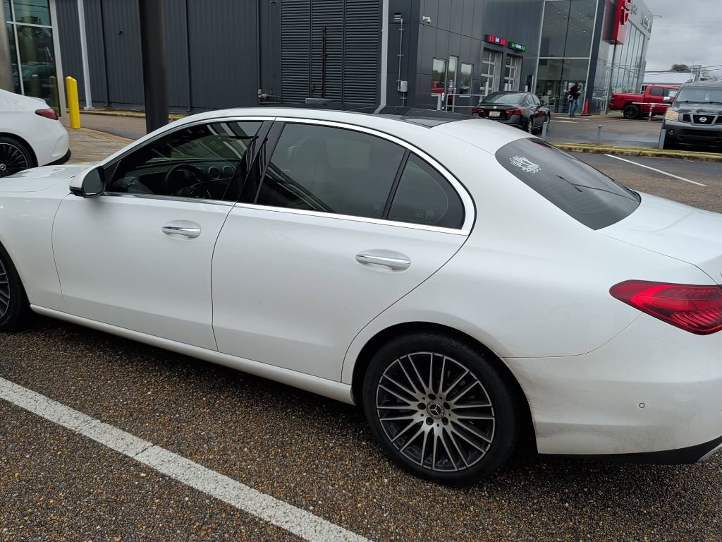 Used 2024 Mercedes-Benz C 300 Sedan image 7