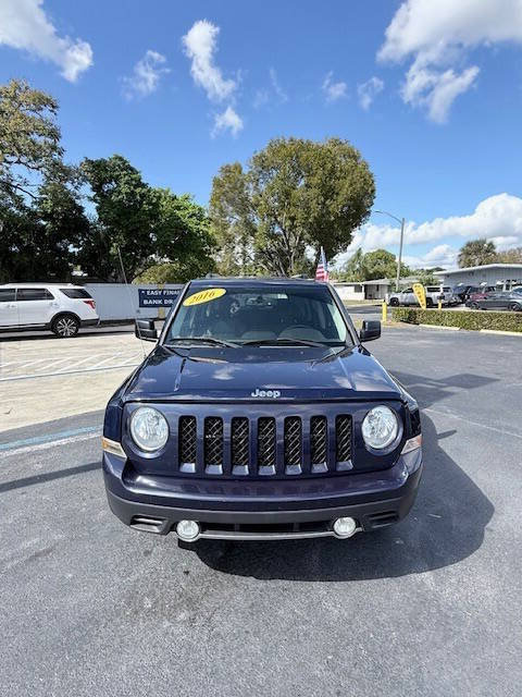 Used 2016 Jeep Patriot High Altitude FWD image 9