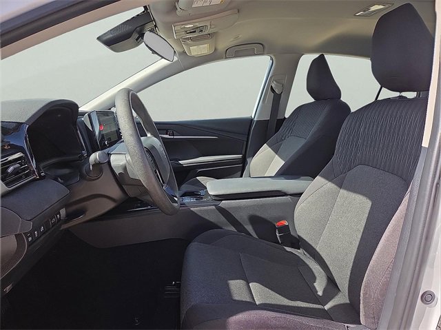 Used 2025 Toyota Camry LE image 16